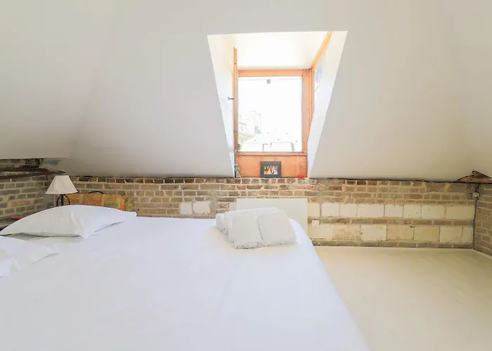 Le Vitrail - Cathedrale Centre Charme